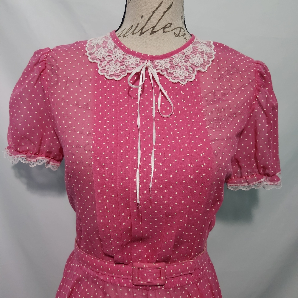 Vintage Montgomery Ward Pink Polka Dot Sheer Button Dress w Belt. Size 11. - Picture 3 of 13